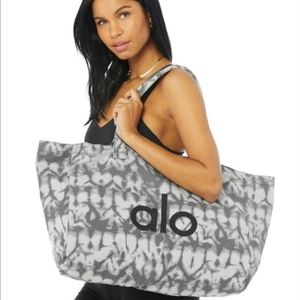 Alo Yoga Large Tie Dye Tote Bag